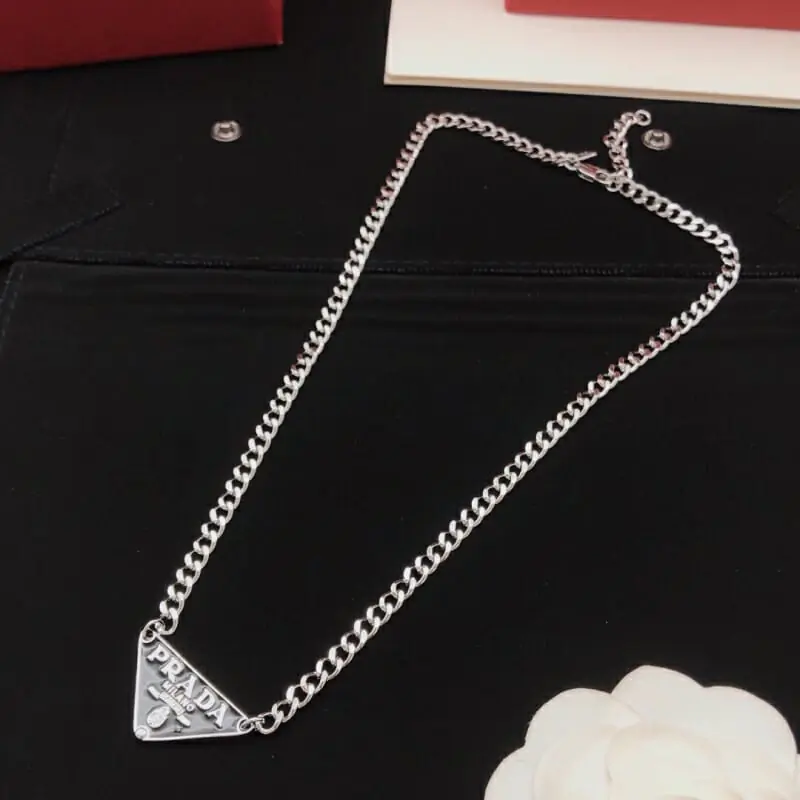 prada collier s_121a15b3